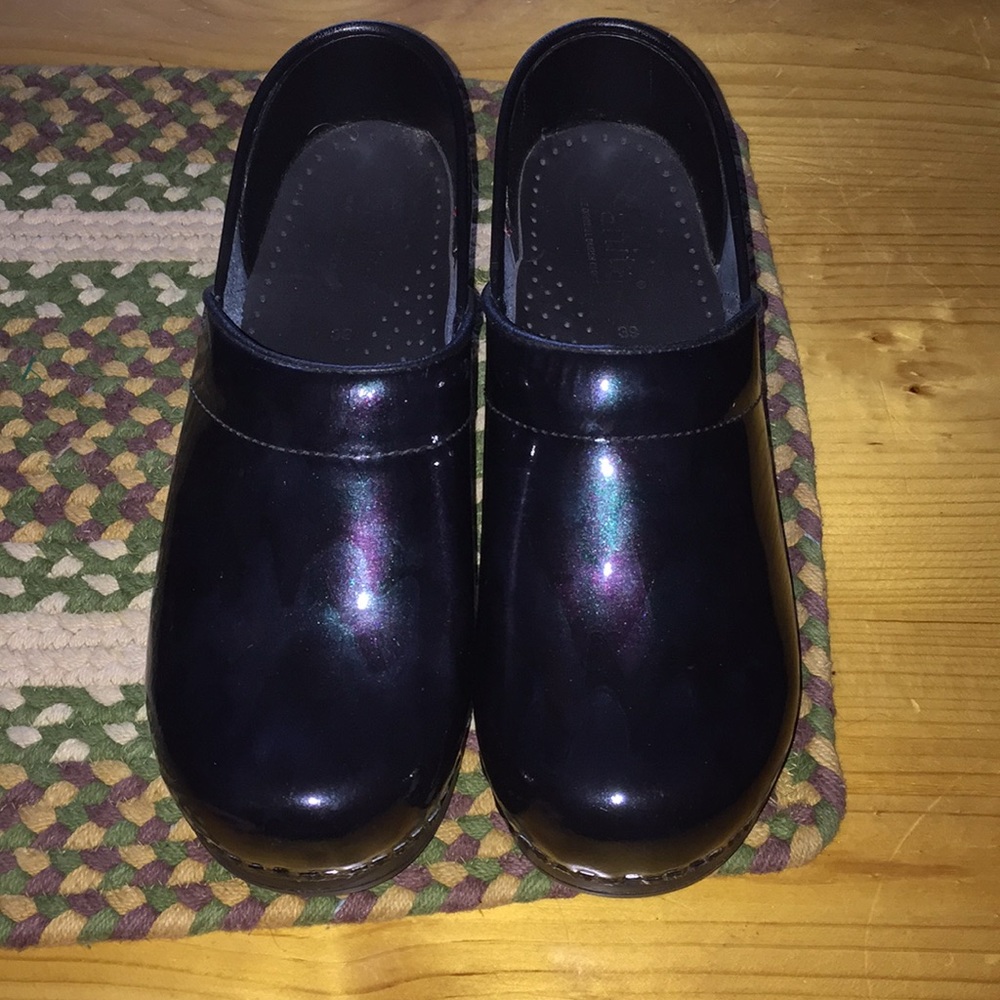 Sanita clogs
